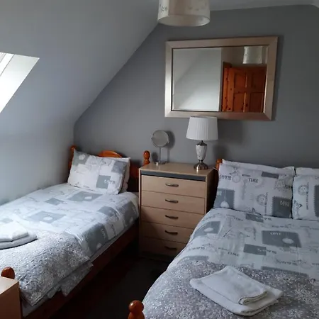 Apartment Lorna's Self Catering *