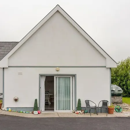 Lorna's Self Catering *