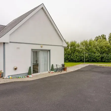 Apartment Lorna's Self Catering