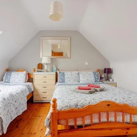 Apartment Lorna's Self Catering *