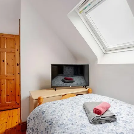 Lorna's Self Catering Apartment *