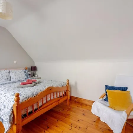 Lorna's Self Catering Apartment Milltown Malbay