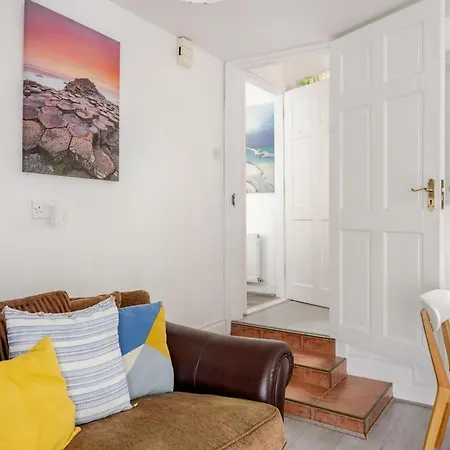 Lorna's Self Catering