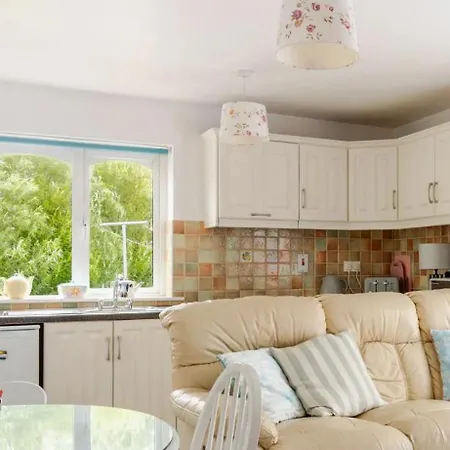 Lorna's Self Catering Apartment Milltown Malbay