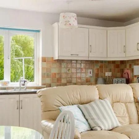 Lorna's Self Catering *