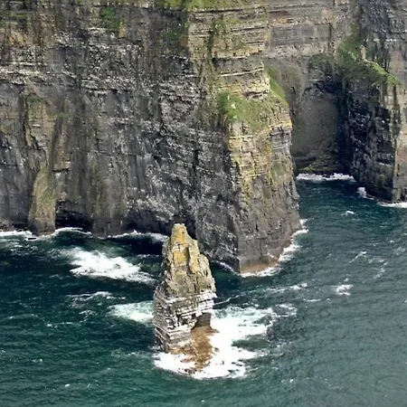 Lorna's Self Catering Apartament Milltown Malbay