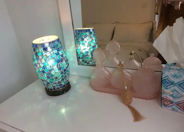 Lorna's Self Catering 米尔敦马尔贝